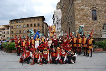 foto 1 Sbandieratori e Musici della Signoria di Firenze