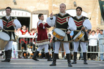 foto 1 GRUPPO STORICO SBANDIERATORI E MUSICI CITTA' DI MONTEFALCO (PG)